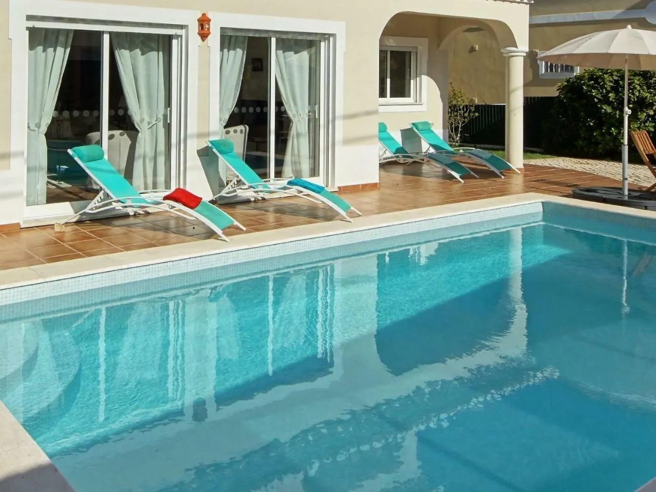Elegant Villa In Carvoeiro With Swimming Pool
